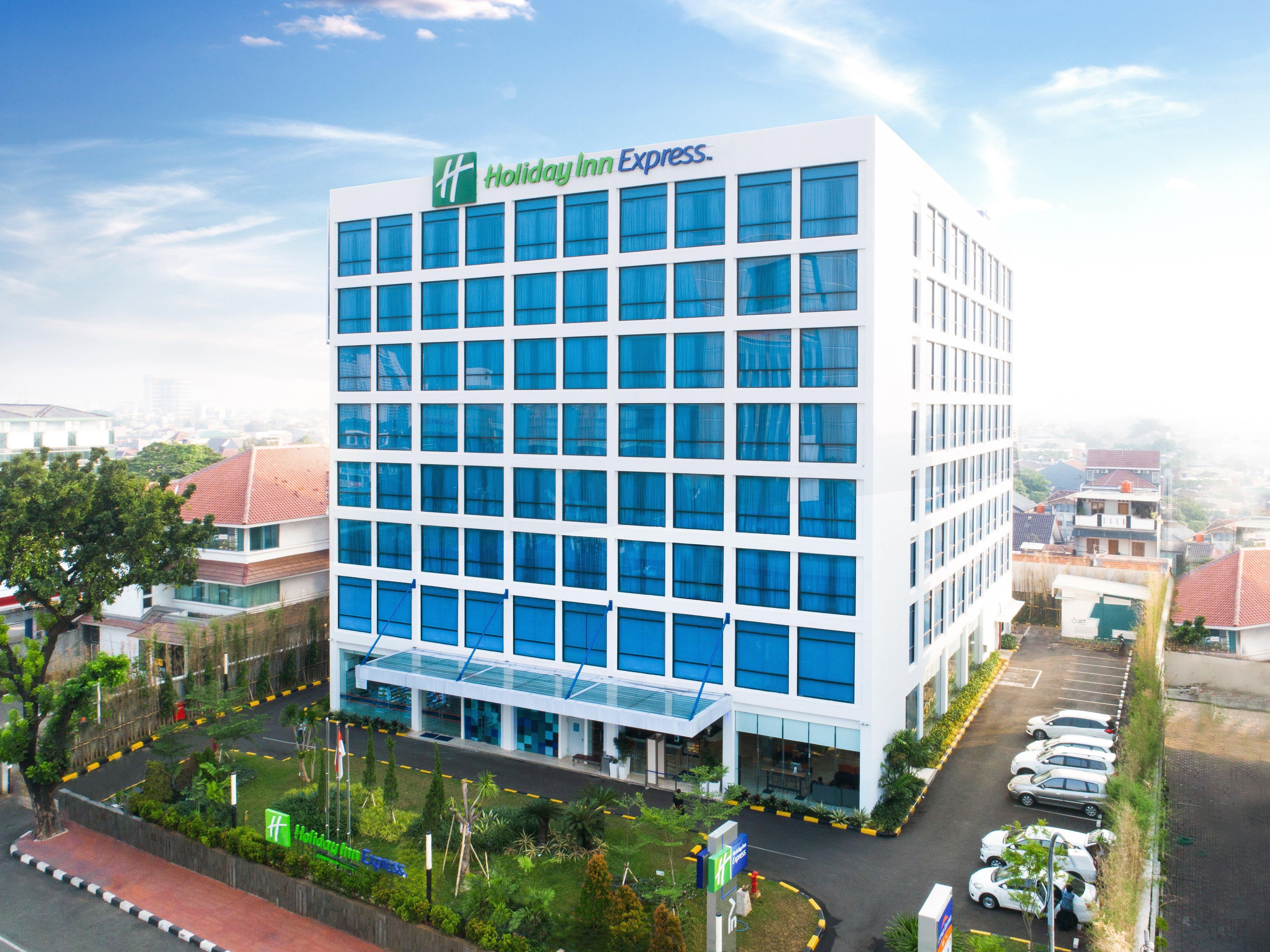 Holiday Inn Express Jakarta Matraman By Ihg Экстерьер фото